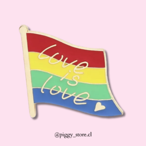 Bandera “love is love”