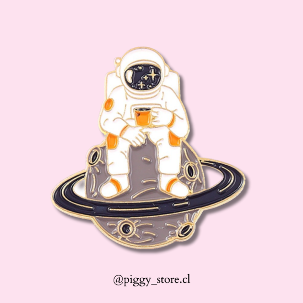 Astronauta en Saturno