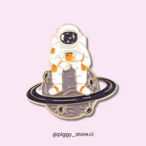 Astronauta en Saturno